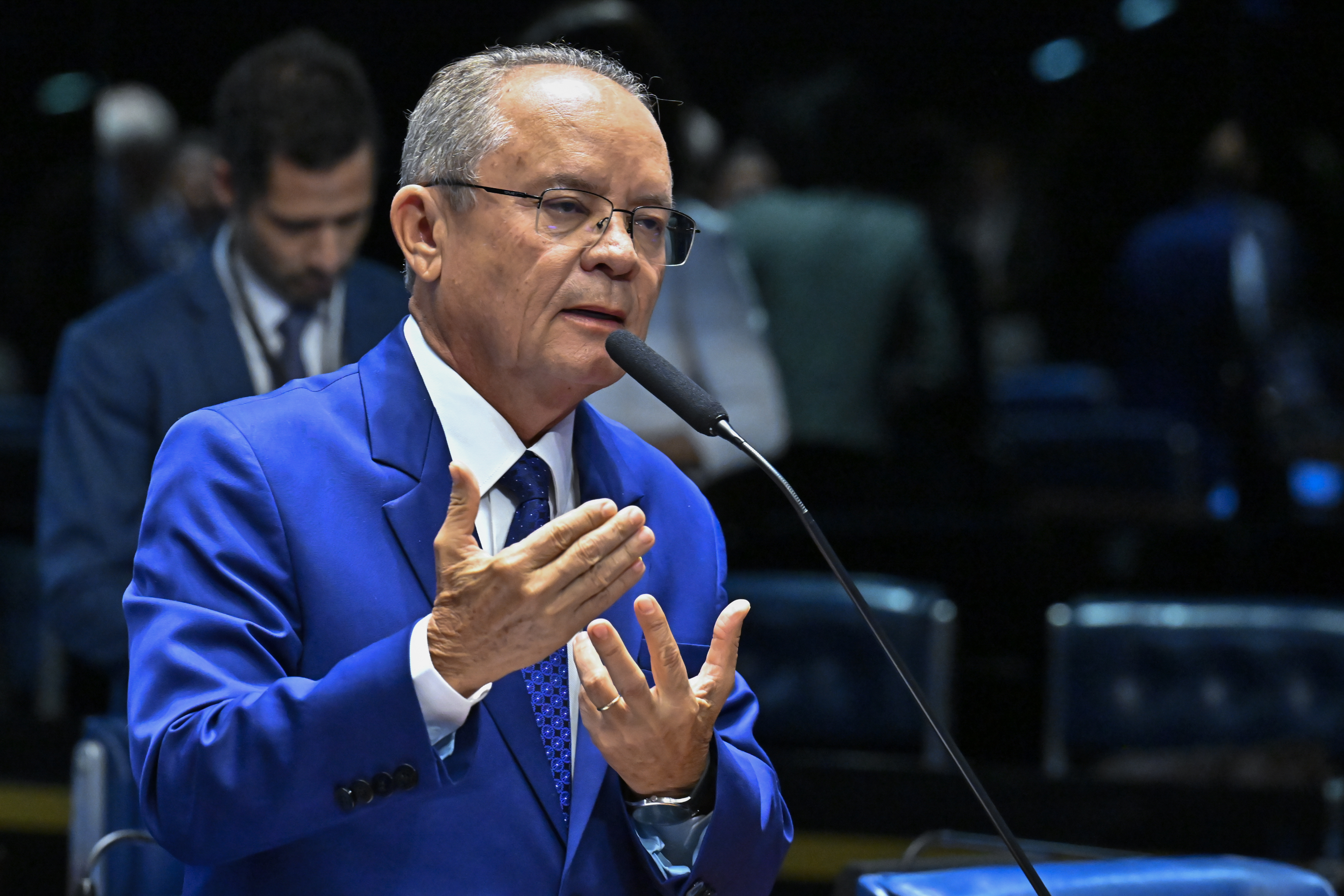 Senado aprova projeto relatado por Zequinha sobre regularização de áreas embargadas
