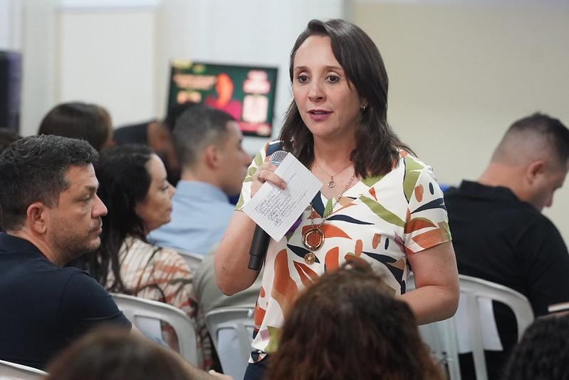 Pesquisa reforça bandeiras de Renata Abreu por Educação de qualidade e valorização dos professores