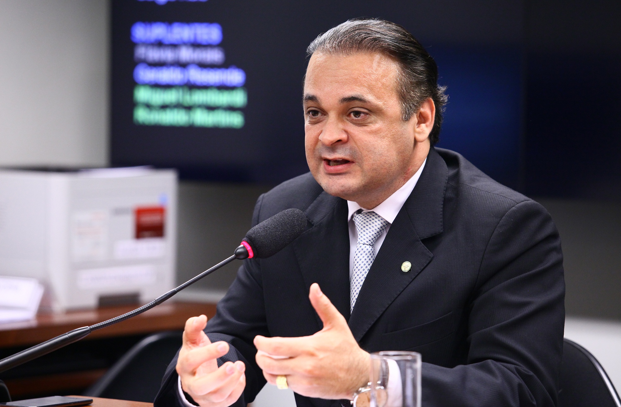 Roberto Lucena, Brasil não está pronto para liberar jogos de azar